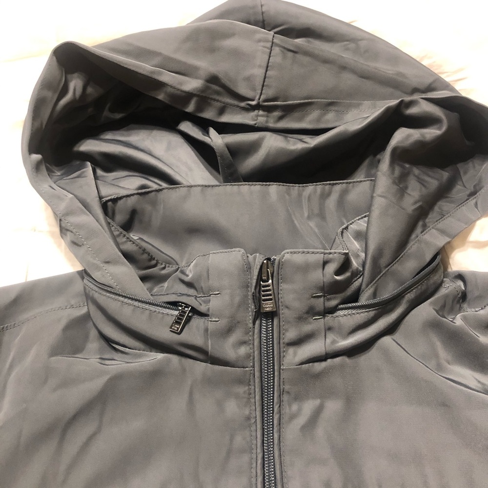 Calvin Klein Reflective‎ medium weight Jacket - Picture 10 of 15